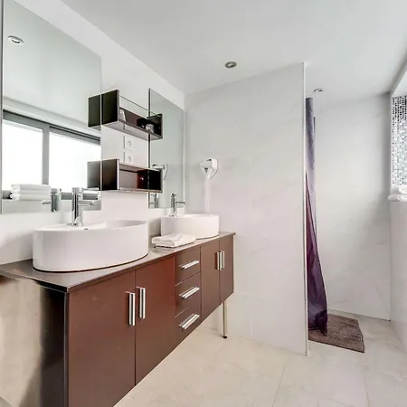 Brit Porte D'espagne Hotel 3*