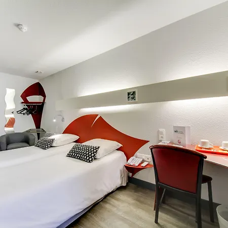 Brit Porte D'espagne 페르피냥