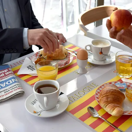 Brit Porte D'espagne 페르피냥