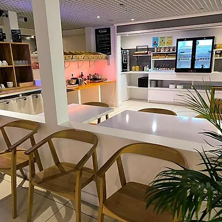 Hotel Brit Porte D'espagne