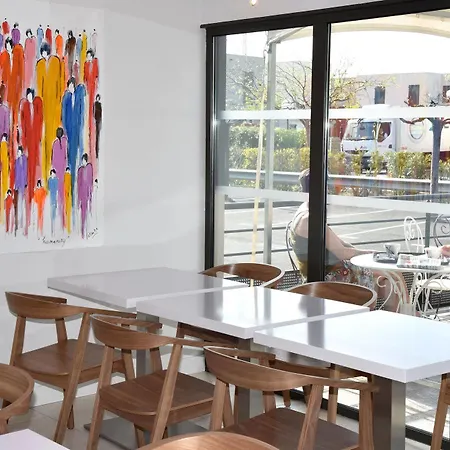 호텔 Brit Porte D'espagne 3*