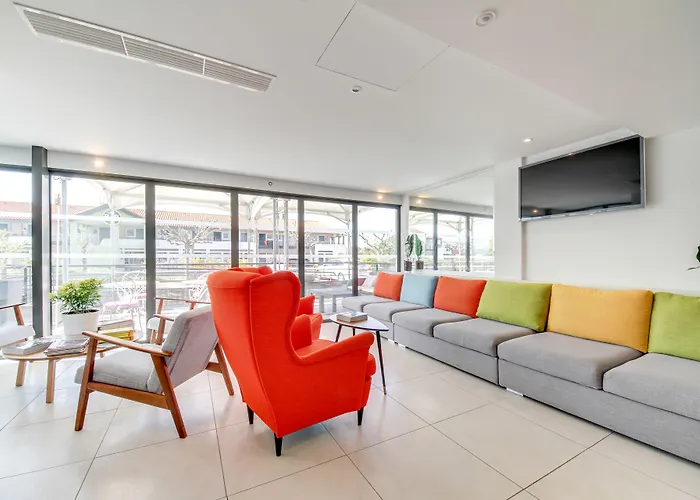 Brit Porte D'espagne Perpignan