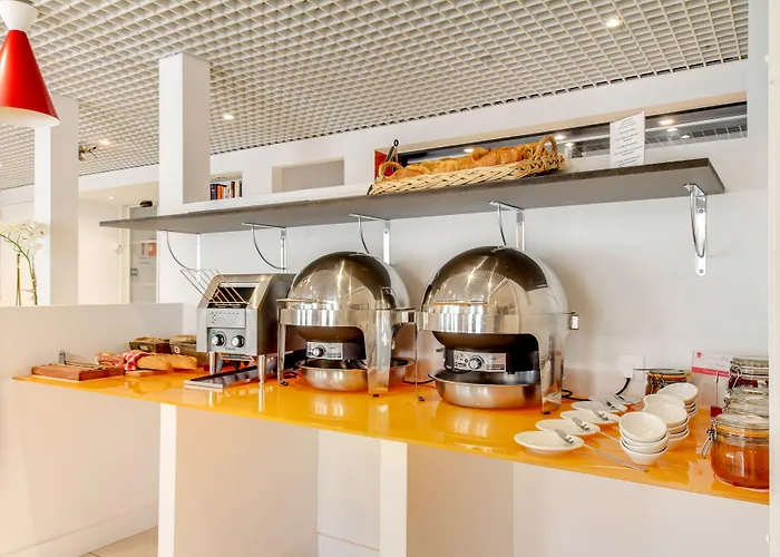 Brit Porte D'espagne Hotel 3*